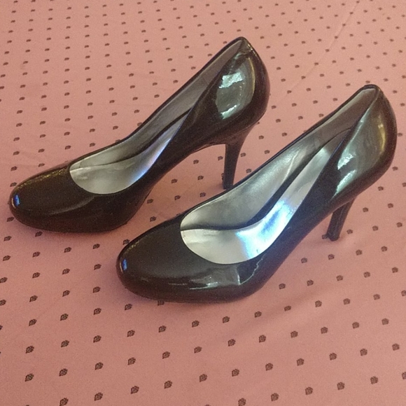 Jessica Simpson heels🖤 - Picture 4 of 5